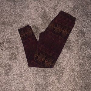 Lularoe girls dark maroon one size  leggings